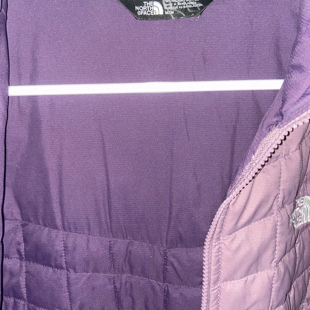 NORTHFACE PUFFER - Picture 4 of 6